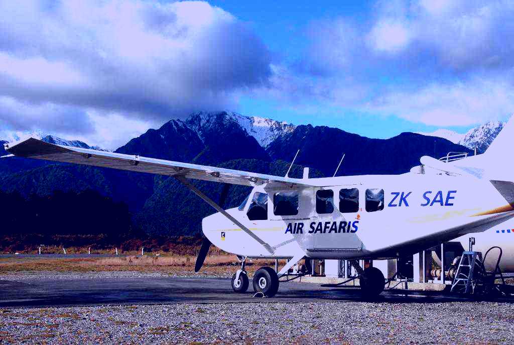 SubjectCoach | Trans-Divide Excursions Franz Josef - Tekapo | Air Safaris Image 1