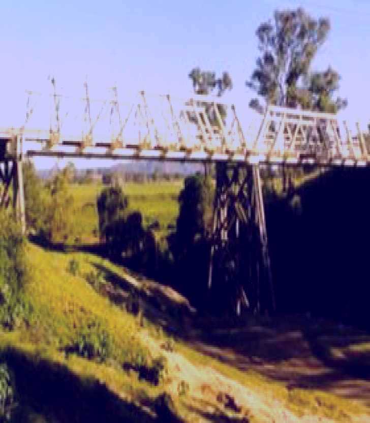 SubjectCoach | Vacy Bridge over Paterson River