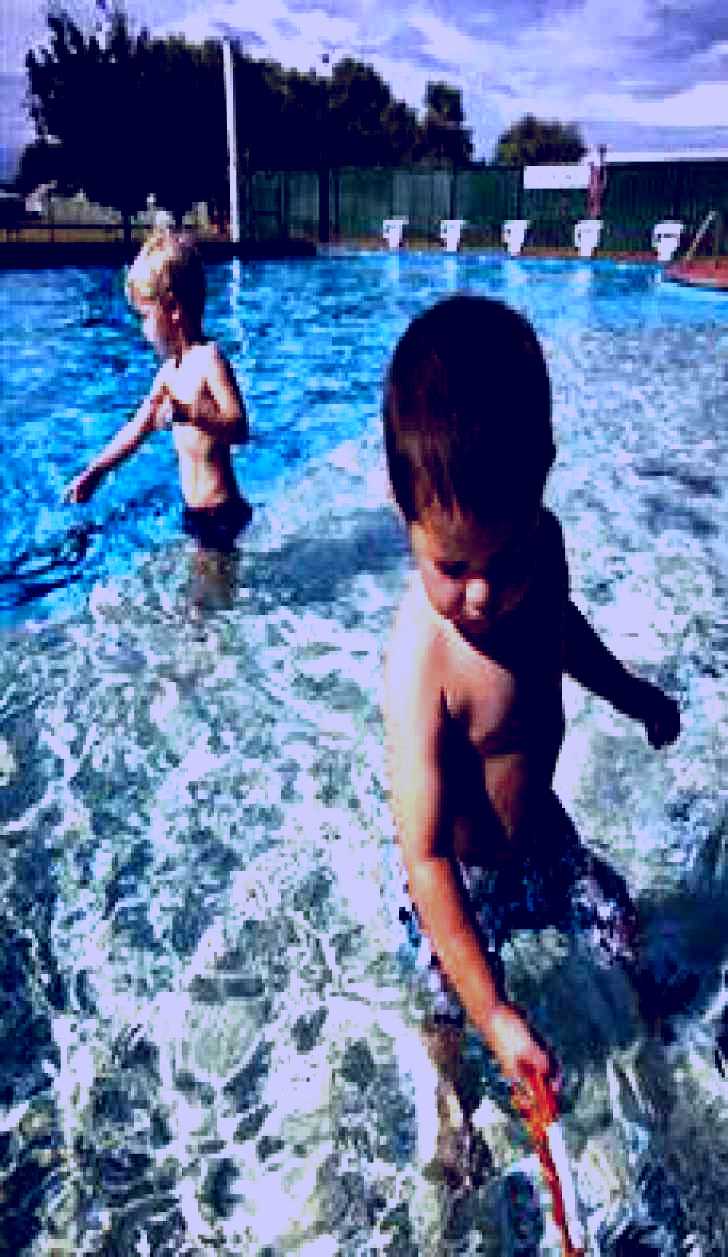 SubjectCoach | Bedourie Artesian Spa and Swimming Pool