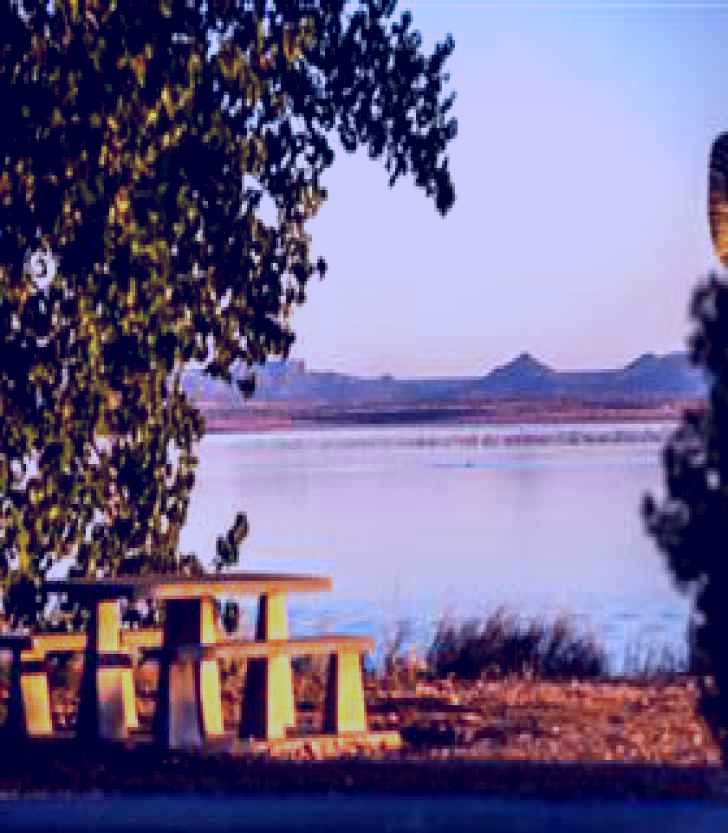 SubjectCoach | Fairbairn Dam, Lake Maraboon