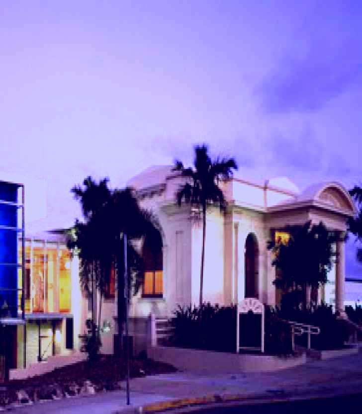 SubjectCoach | Gladstone Regional Gallery and Museum