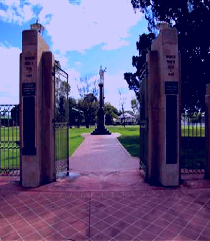 SubjectCoach | Goondiwindi War Memorial