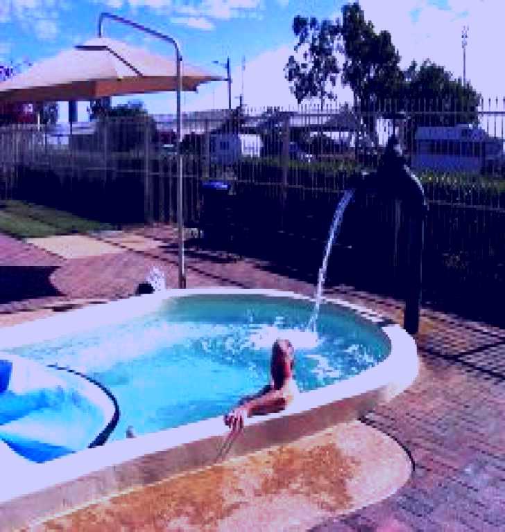 SubjectCoach | Ilfracombe Memorial Park, Swimming Pool and Spa