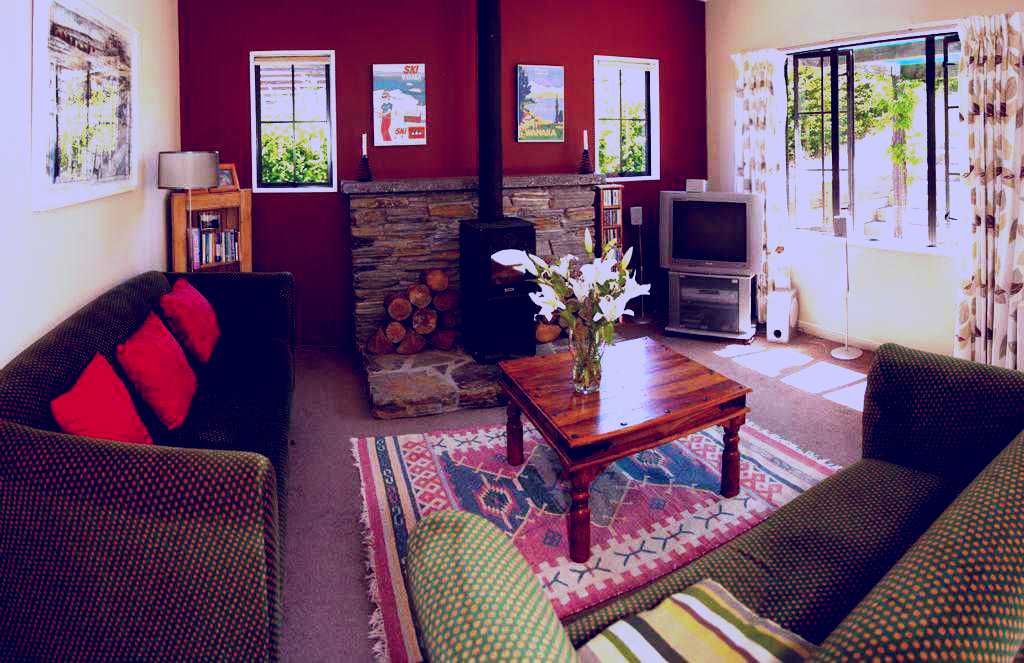 SubjectCoach | Criffel Peak View B&B and Apartment