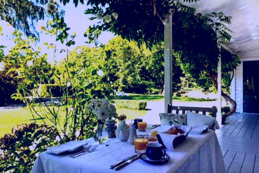 SubjectCoach | Marlborough B & B
