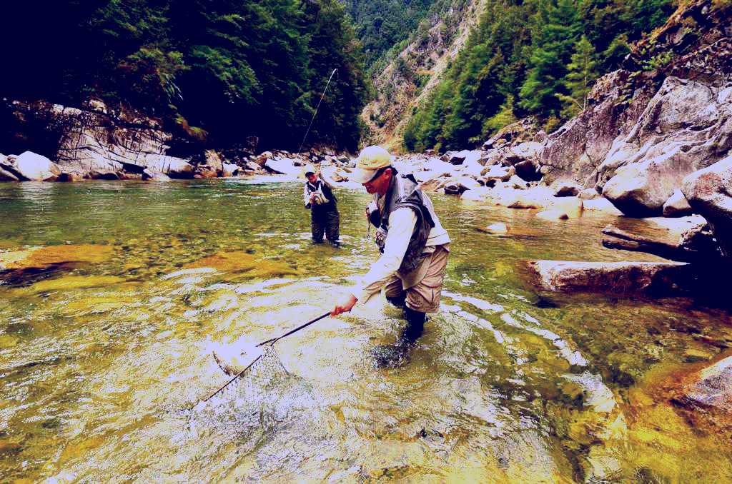 SubjectCoach | Owen River Lodge - Fly Fishing Guides