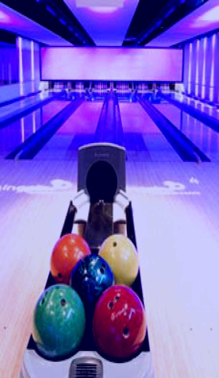 SubjectCoach | Kingpin Bowling Lounge