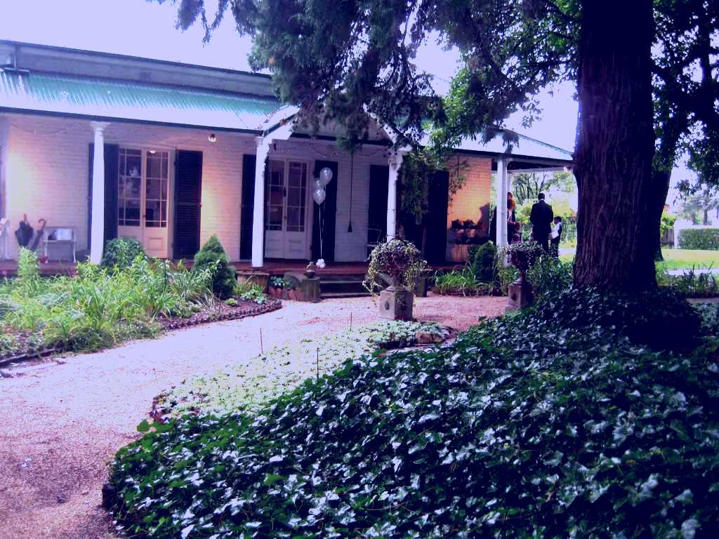 SubjectCoach | Miss Traills House and Garden